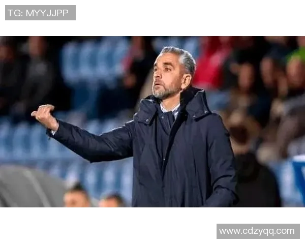 AC米兰友谊赛狂胜本菲卡6-2补时进球引发争议判罚全场沸腾