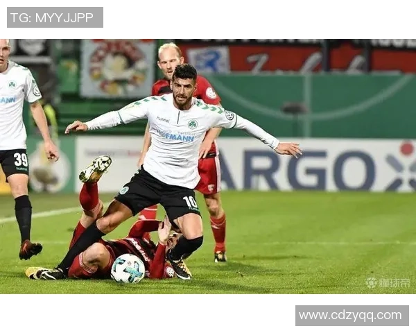 足总杯经典对决皇马逆转AC米兰全场沸腾战术解析